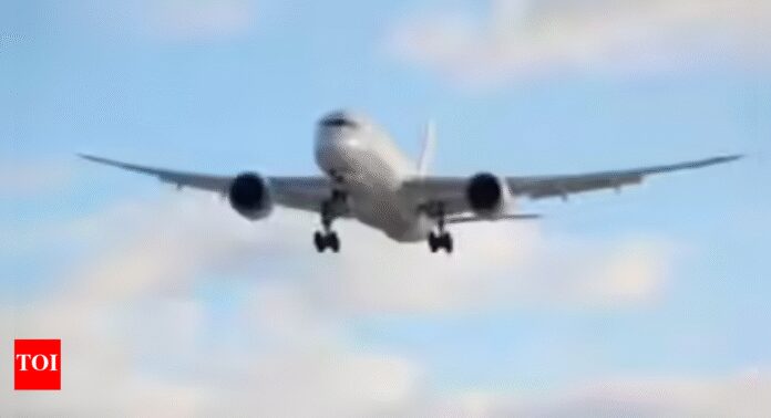 Direct-Delhi-China-flights-from-November-10-with-IndiGos-Delhi-Guangzhou-route.jpg