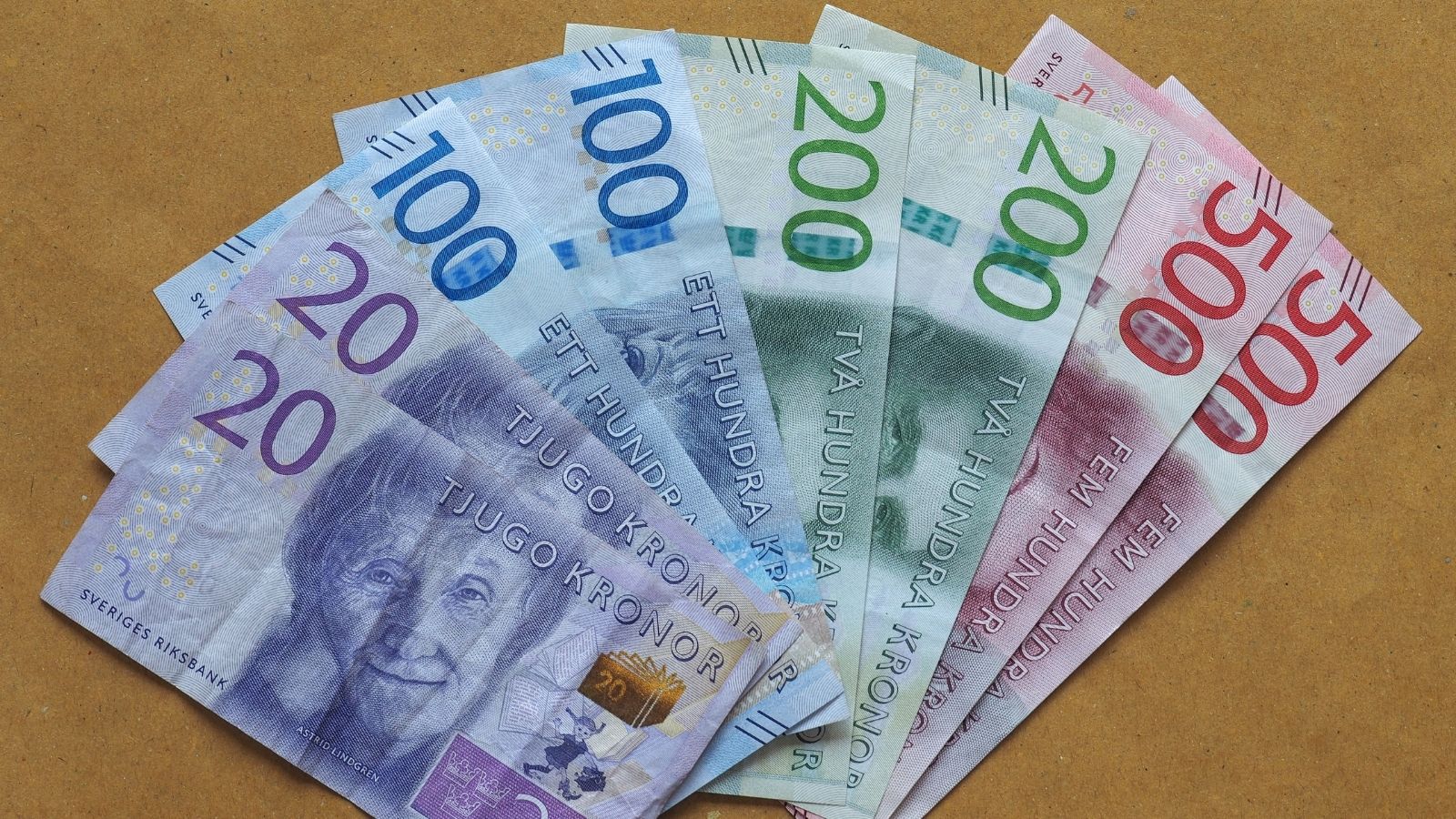 This European Nation Is The World’s First Cashless Country This European Nation Is The World’s First Cashless Country