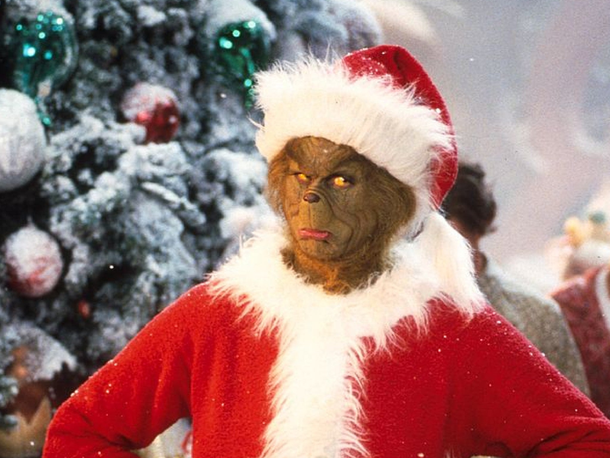 The Grinch’s yellow eyes are reminiscent of an owl or a cat